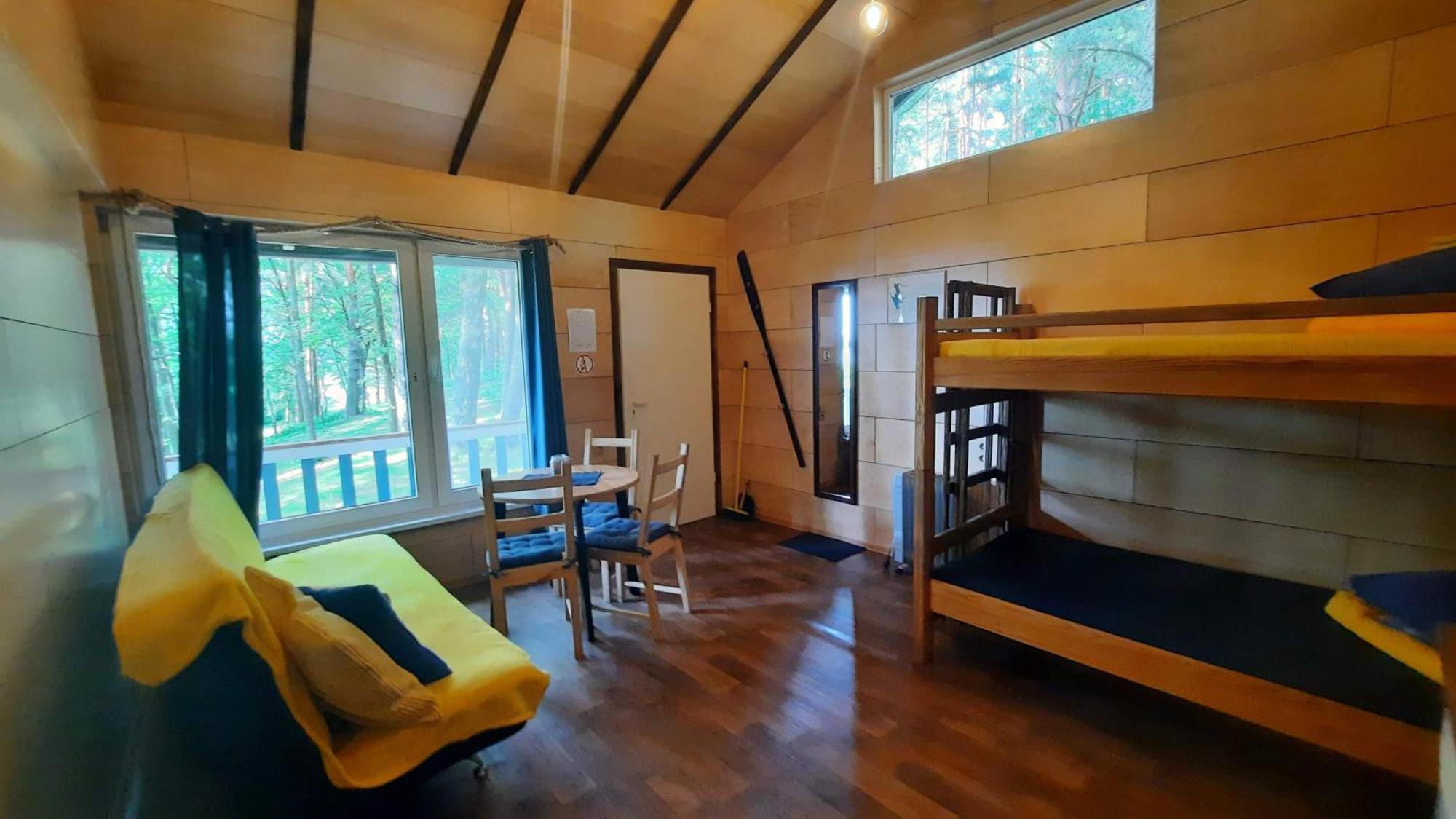 Kempings Ezerpriedes Burtnieki  Extérieur photo